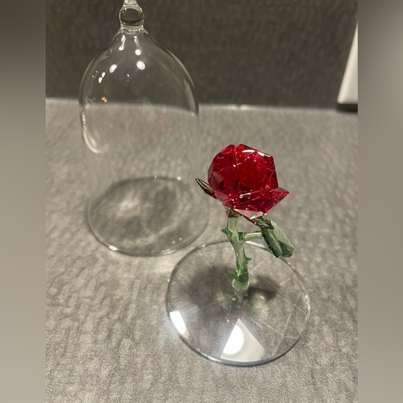 NEW SWAROVSKI Disney Beauty the Beast Enchanted Rose Figurine